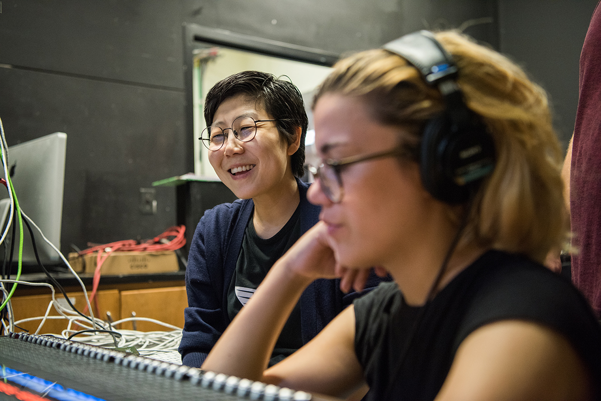 Sun Hee Kil teaching a student